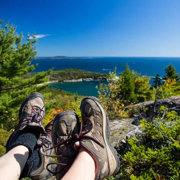 10-Things-To-Bring-On-Your-Day-Hike Rogue Life Maine